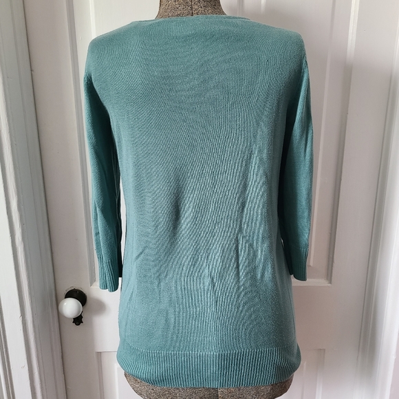 Cat w/ glasses Sweater - Picture 4 of 5